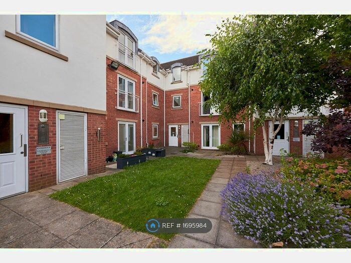 2 Bedroom Flat To Rent In Lagentium Plaza, Castleford, WF10