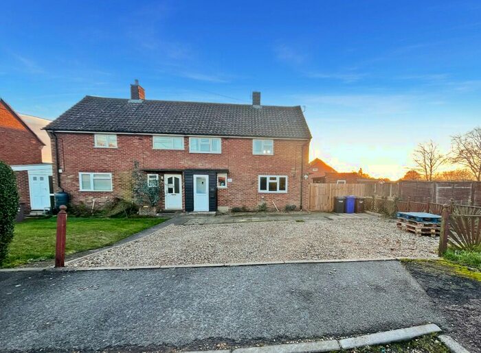 3 Bedroom Semi-Detached House To Rent In Lancaster Close, Chedburgh, IP29