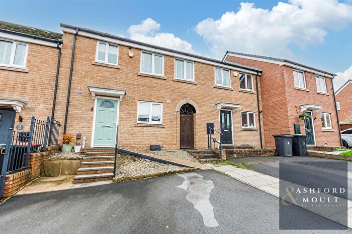 3 Bedroom Town House For Sale In Tyrian Street, Giltbrook, Nottingham, NG16