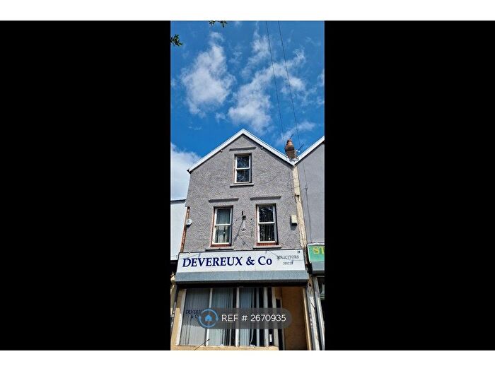 3 Bedroom Maisonette To Rent In High Street, Shirehampton, Bristol, BS11