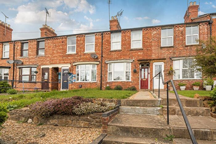 2 Bedroom Terraced House For Sale In Banbury, Oxfordshire, OX16