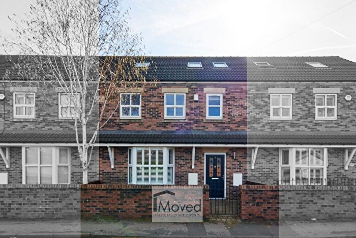 4 Bedroom Mews For Sale In North Eastern Road, Thorne, DN8