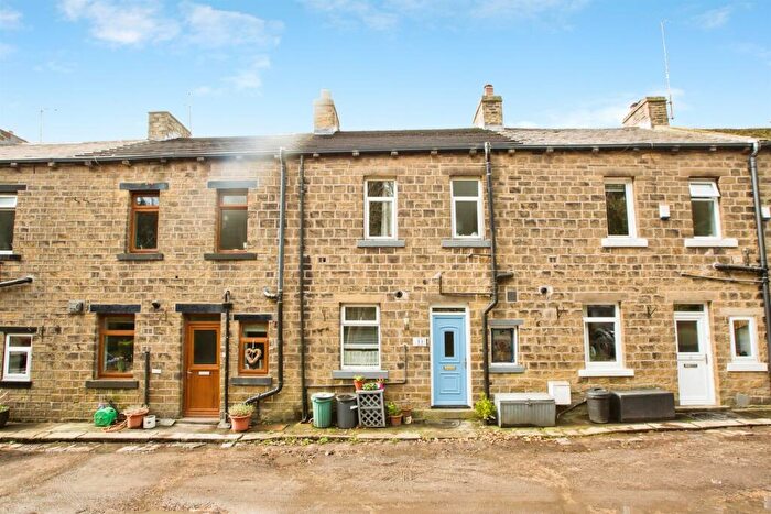 3 Bedroom Terraced House For Sale In Rose Terrace, Halifax, HX2