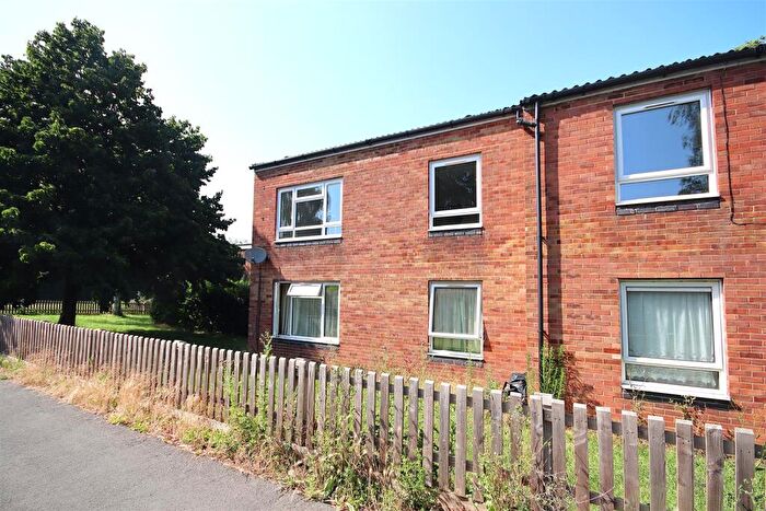 1 Bedroom Apartment To Rent In Hazelwood Close, Cambridge, CB4