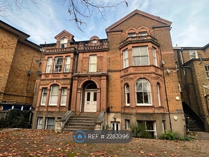 1 Bedroom Flat To Rent In Blackheath Royal Standard, London, SE3