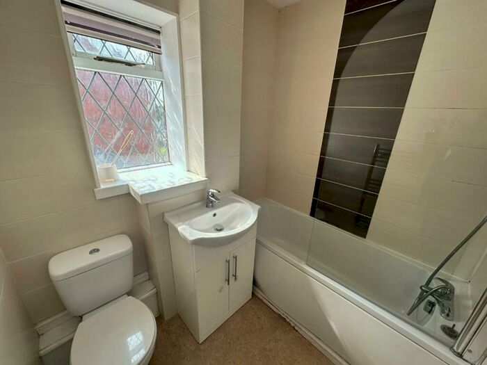 2 Bedroom Semi-Detached House To Rent In Dexter Way, Birchmoor, Tamworth, Staffordshire, B78