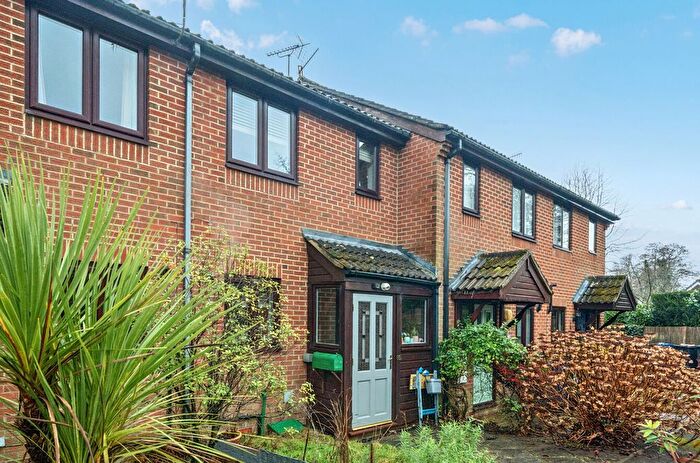 2 Bedroom Terraced House For Sale In Haslemere, Surrey, GU27