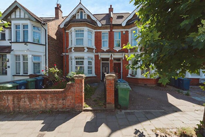 6 Bedroom Semi Detached House For Sale In Welldon Crescent, Harrow, HA1