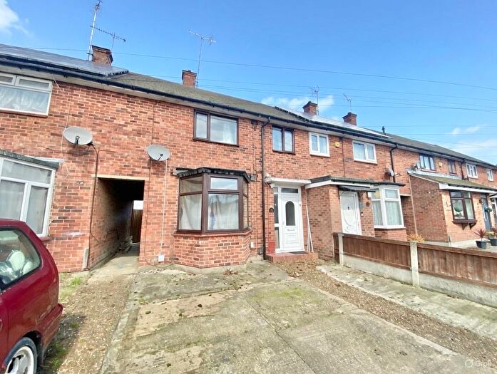 3 Bedroom Property To Rent In Erriff Drive, South Ockendon, RM15