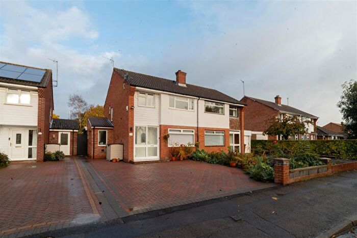 4 Bedroom Semi-detached House To Rent In Farmfield Road, Cheltenham, GL51