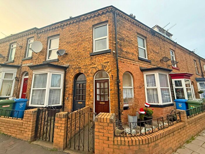 4 Bedroom Maisonette To Rent In Gladstone Road, Scarborough, YO12