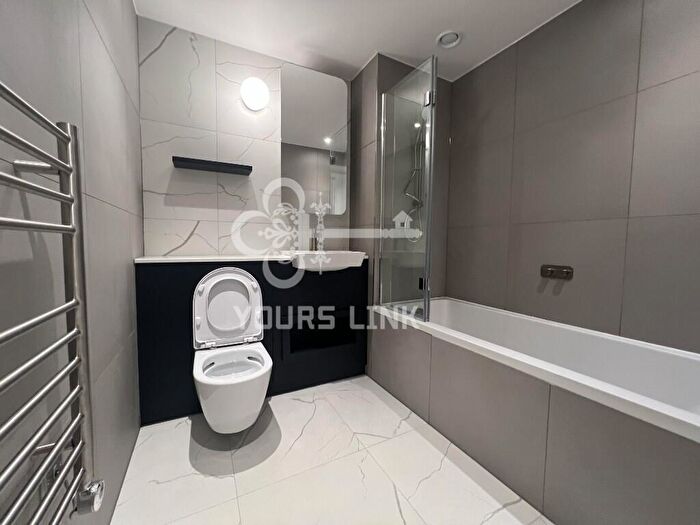 1 Bedroom Apartment To Rent In Ellipse House, Eden Place, London, E16