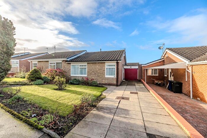 2 Bedroom Semi-Detached Bungalow For Sale In Kinver Drive, Chapel Park, Newcastle Upon Tyne, NE5