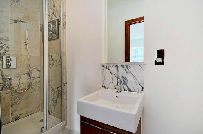 1 Bedroom Flat To Rent In Flat The Belvedere, Holborn, London, WC1R