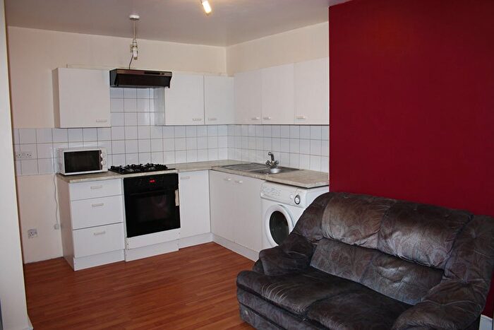 1 Bedroom Flat To Rent In Trinity Road, London, SW17