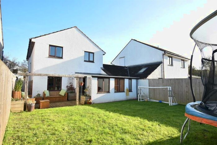 4 Bedroom Detached House For Sale In Hellings Gardens, Broadclyst, Exeter, EX5