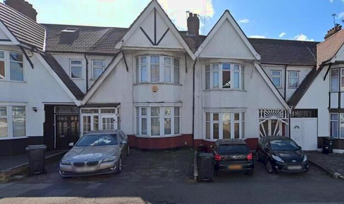 4 Bedroom Terraced House To Rent In Redbridge Lane East, Ilford IG4