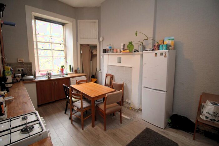 5 Bedroom Flat To Rent In Great Western Road, Glasgow, G12