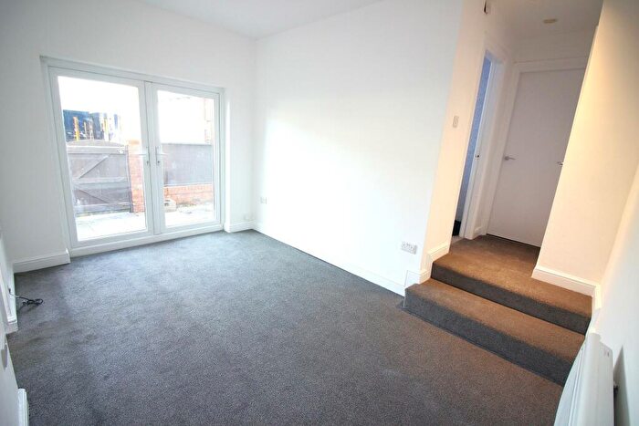 1 Bedroom Flat To Rent In Eastbank Street, Southport, PR8