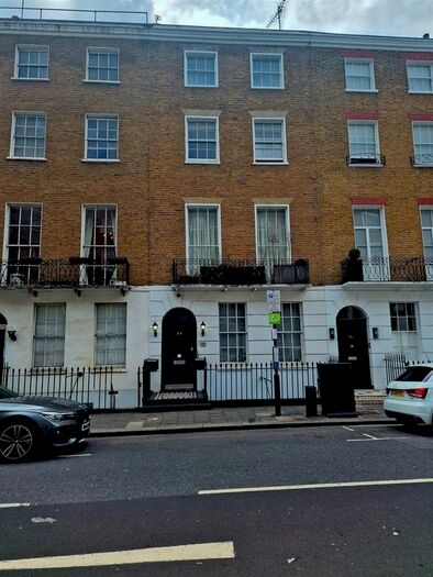 Studio To Rent In York Street, London, W1H