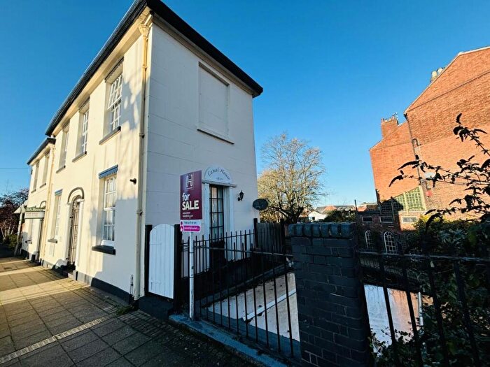 2 Bedroom Apartment For Sale In Ranelagh Terrace, Leamington Spa, CV31