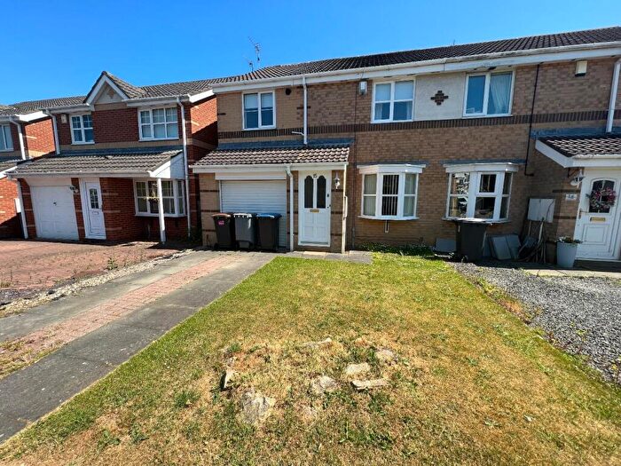 3 Bedroom Semi Detached House To Rent In Gardners Place, Langley Moor, Durham, DH7