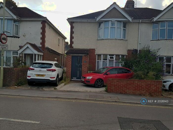 3 Bedroom Semi-Detached House To Rent In Jubilee Road, Fareham, PO16