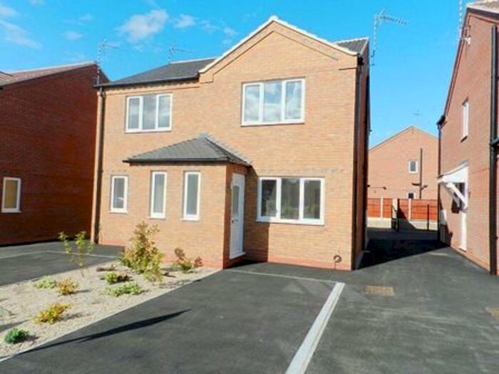 2 Bedroom Semi-Detached House To Rent In Hoselett Field Road, Long Eaton, NG10