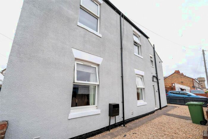2 Bedroom Apartment To Rent In Poplar Road, Cleethorpes, Lincolnshire, DN35