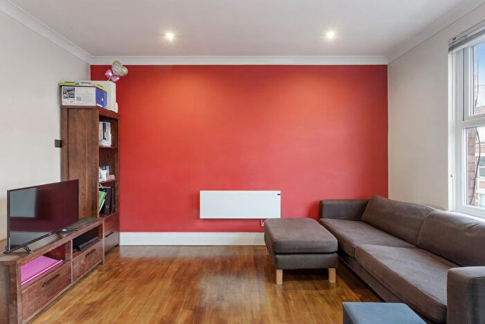 1 Bedroom Flat To Rent In West End Lane, West Hampstead, London, NW6