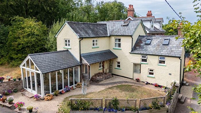 4 Bedroom Detached House For Sale In Penbont Road, Talgarth, Brecon, LD3