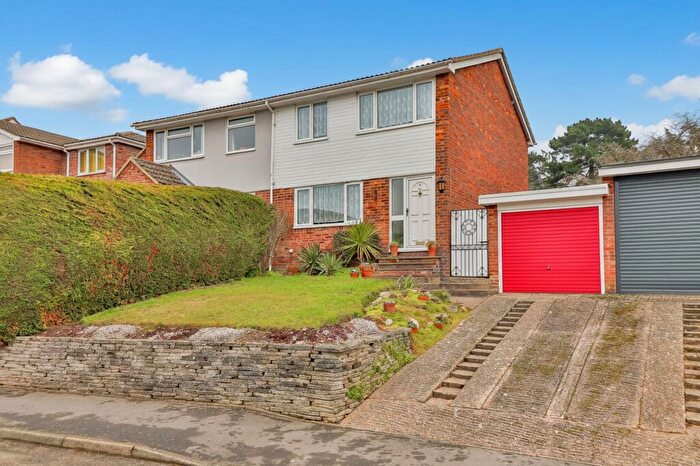 3 Bedroom Semi-Detached House For Sale In Woodthorpe Road, Hadleigh, IP7
