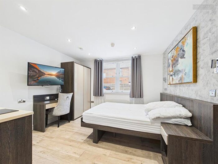 Studio To Rent In Broadway, Peterborough, PE1