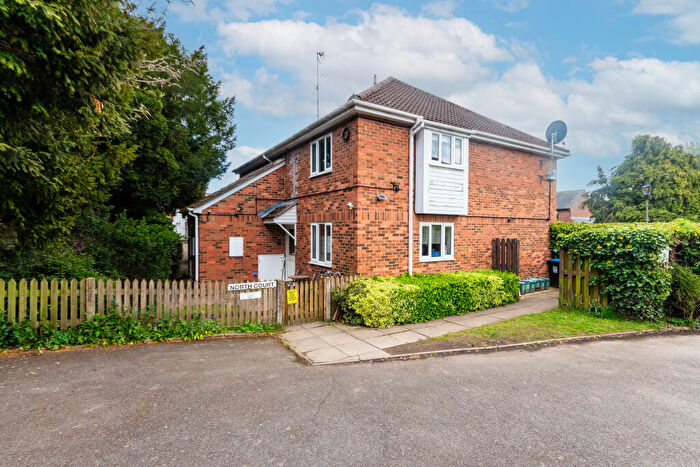 1 Bedroom Flat For Sale In Buckwood Road, Markyate, St Albans, AL3