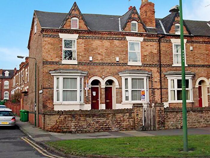 4 Bedroom Semi-Detached House To Rent In Sherwin Road, Lenton, Nottingham, NG7