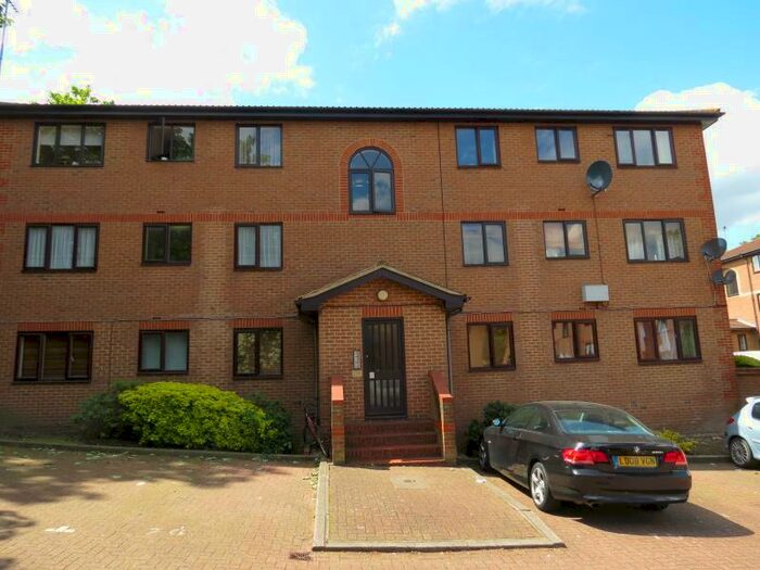 1 Bedroom Apartment To Rent In Winston Close, Greenhithe, Kent, DA9