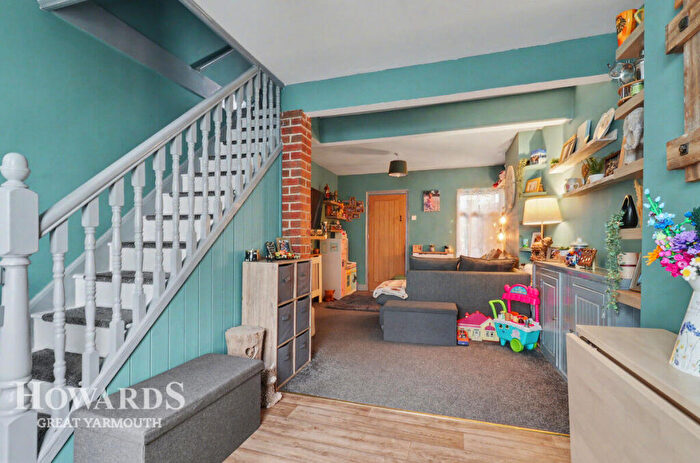 2 Bedroom End Of Terrace House For Sale In Maygrove Road, Great Yarmouth, NR30