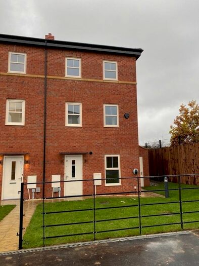 2 Bedroom Terraced House To Rent In Bolton Court, Leeds, LS14