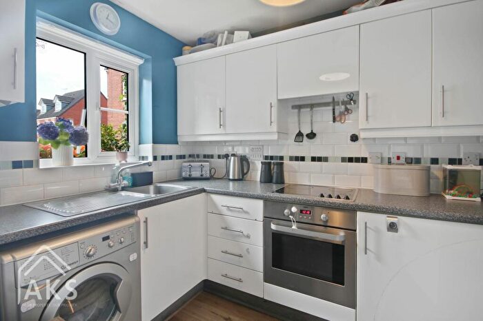 3 Bedroom End Of Terrace House For Sale In Eden Close, Hilton, DE65