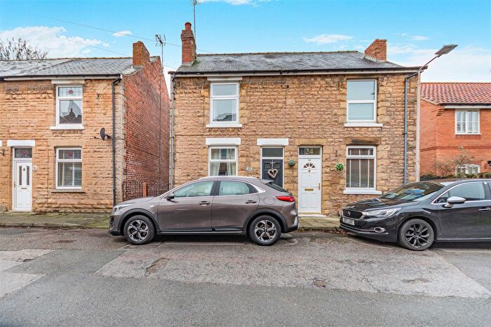 2 Bedroom Semi Detached House For Sale In Poplar Street, Mansfield Woodhouse, NG19