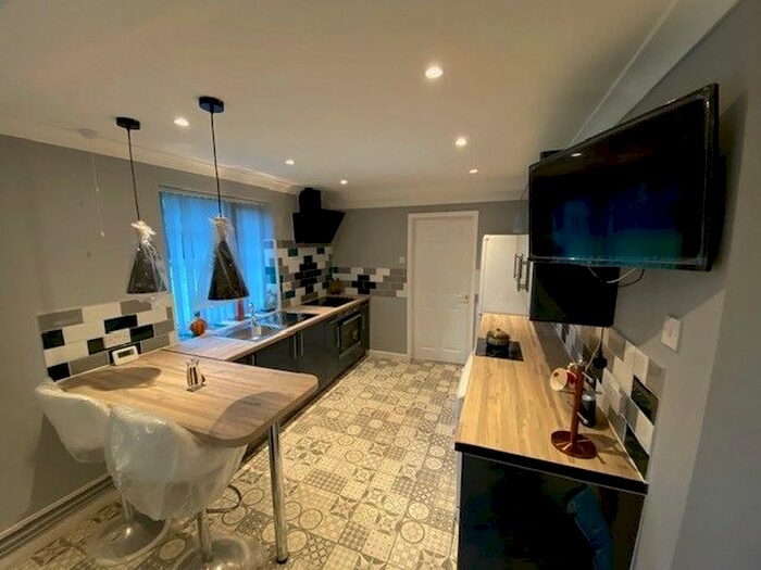 2 Bedroom Bungalow To Rent In Taverham Road, Taverham, Norwich, NR8