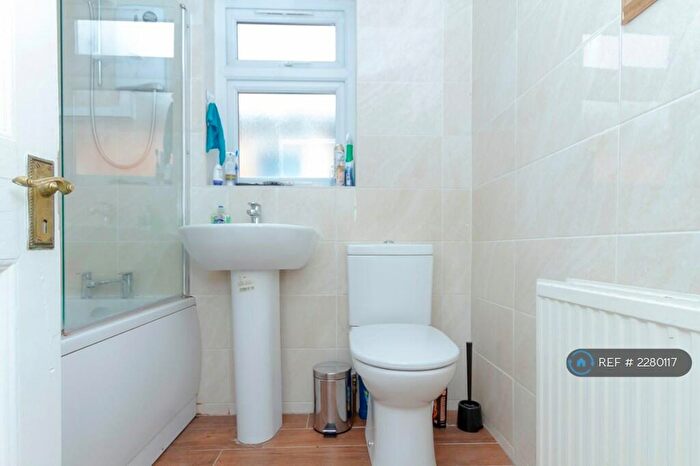 5 Bedroom Terraced House To Rent In Lorne Road, Leicester, LE2