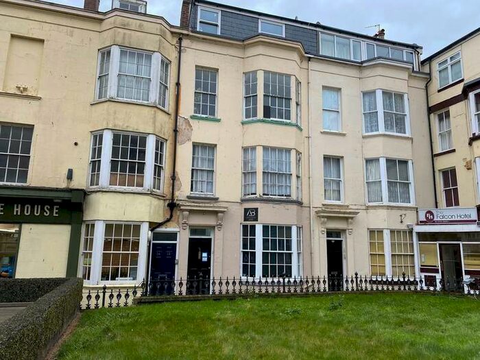 1 Bedroom Flat To Rent In Falconers Square, Scarborough, YO11