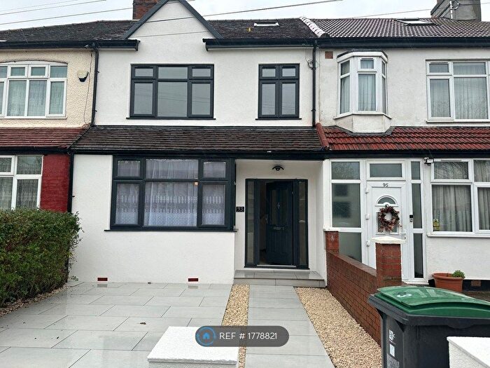 4 Bedroom Terraced House To Rent In Downhills Way, London, N17