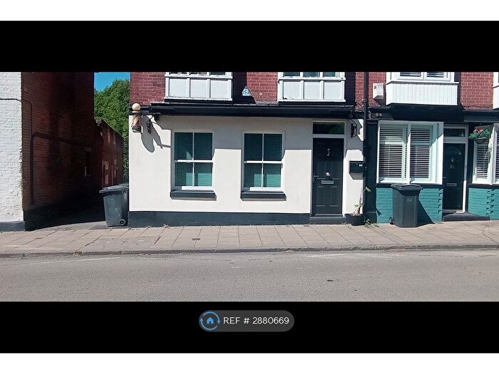 2 Bedroom Flat To Rent In Chesil Street, Winchester, SO23
