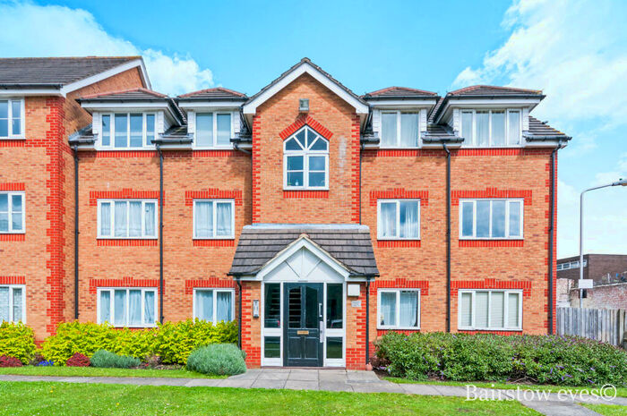 2 Bedroom Flat To Rent In Blacksmiths House, Gillards Mews, Walthamstow, E17