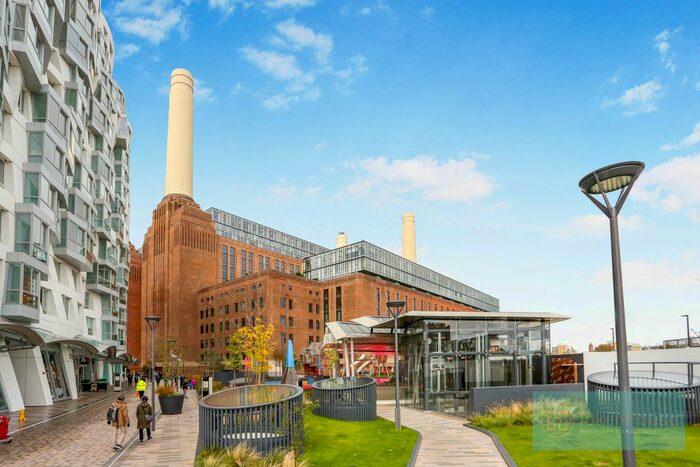 2 Bedroom Flat To Rent In Circus Road East, London, SW11