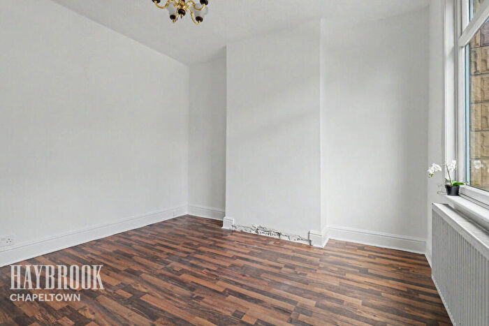 3 Bedroom Terraced House For Sale In Limpsfield Road, Sheffield, S9