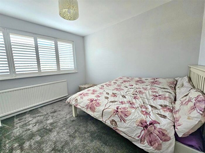 5 Bedroom Semi-Detached House To Rent In Trent Avenue, Upminster, RM14