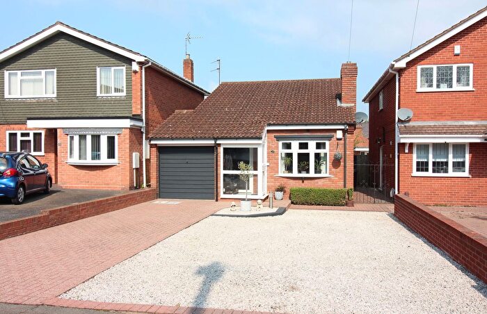 2 Bedroom Bungalow For Sale In Kingswinford, Broad Street, DY6